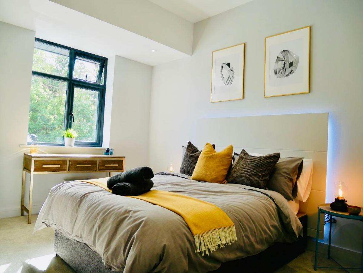 Luxury 3 Bedroom Apartment Near Bournemouth Beach & Poole エクステリア 写真